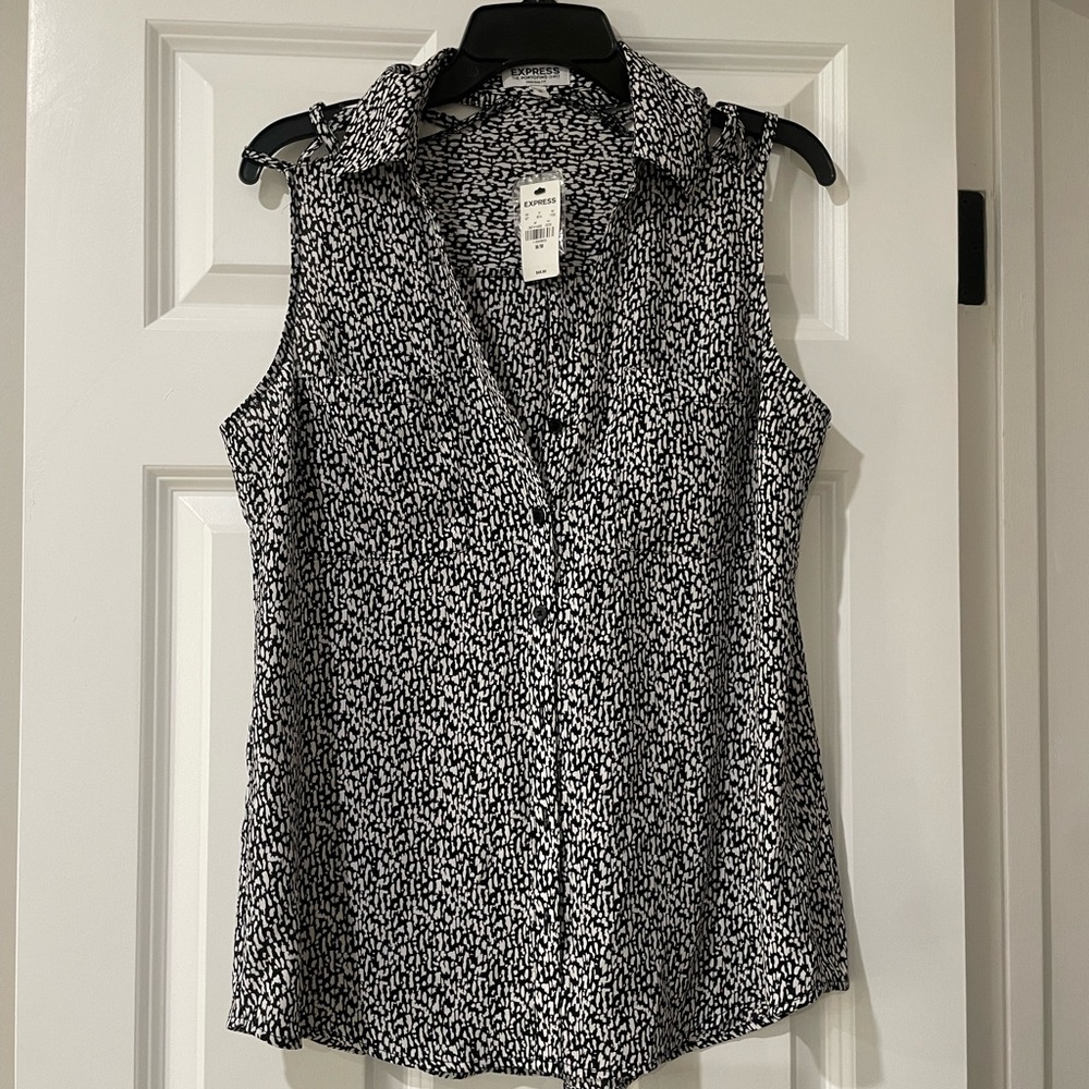 Express Black and White Patterned Sleeveless Shirt